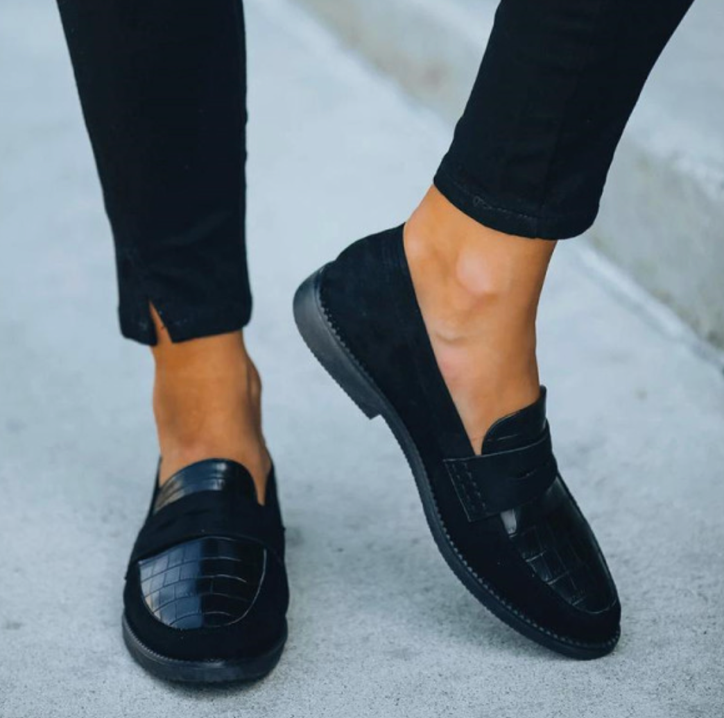 Eleganta Svarta Loafers i Lyxigt Läder