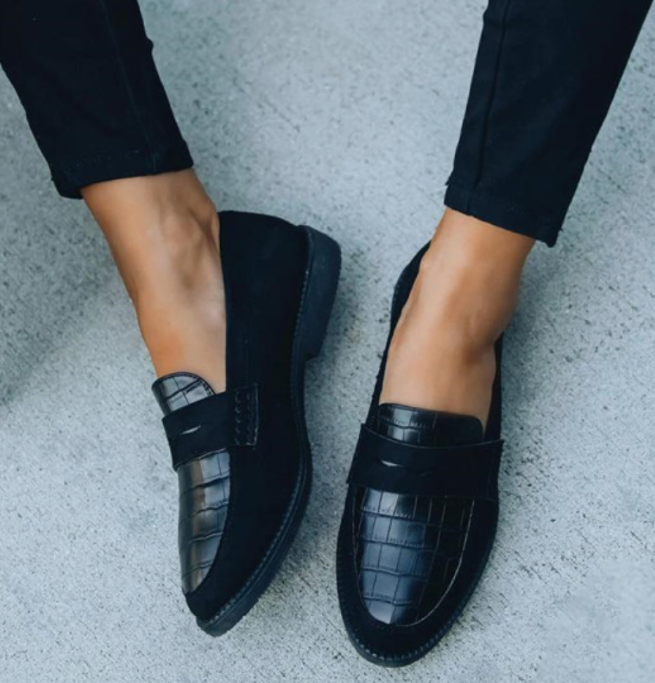 Eleganta Svarta Loafers i Lyxigt Läder