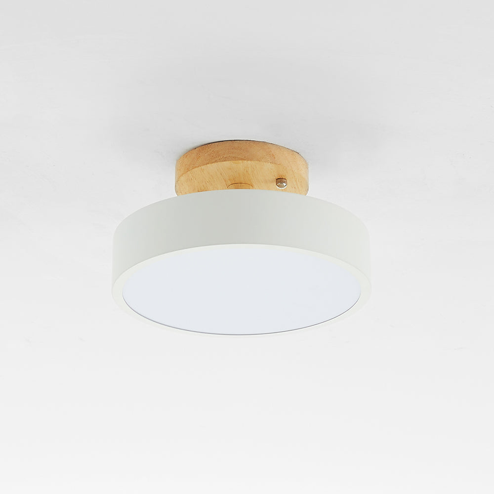 Elegant LED Taklampa i Trä – Modern Belysning