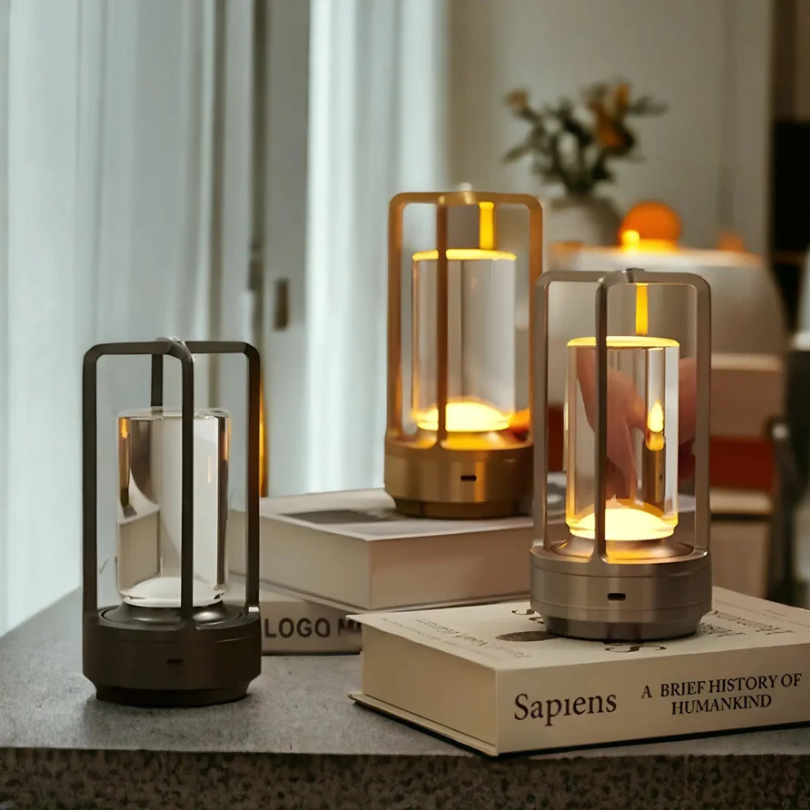 Elegant Trådlös LED Bordslampa – Skandinavisk Design
