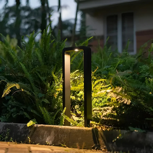 Modern LED Trädgårdsbelysning – Stilren & Hållbar