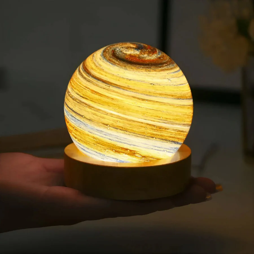 Fängslande 3D Mini-Planet Lampa – Kosmisk Belysning
