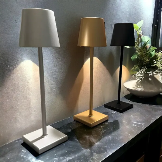 Elegant Trådlös Uppladdningsbar Bordslampa – Skandinavisk Design