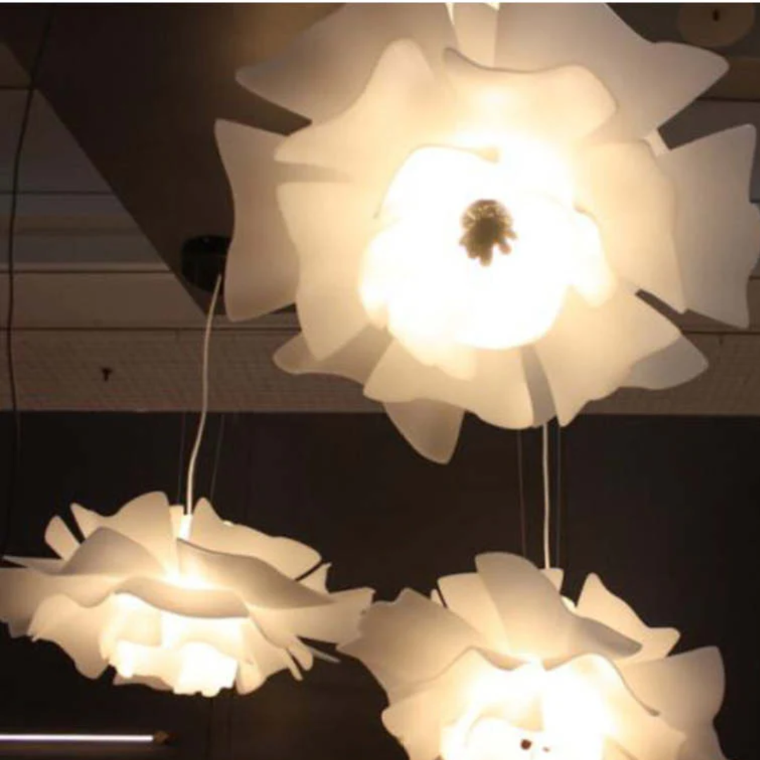 Elegant Blomformad Pendellampa – Modern Belysning