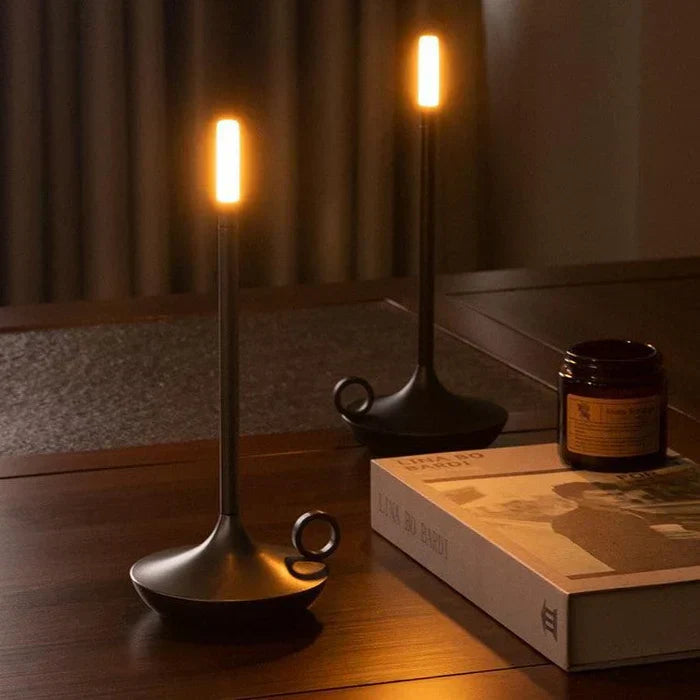 Elegant Dimbar Bordslampa – Stilren & Laddningsbar