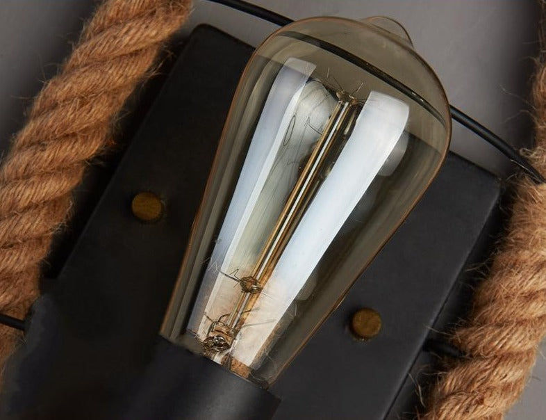 Rustik Vintage Vägglampa i Rep & Järn