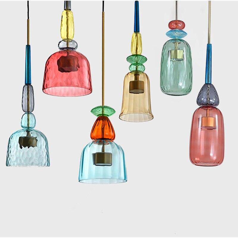 Elegant Färgad Glaspendellampa – Modern Belysning