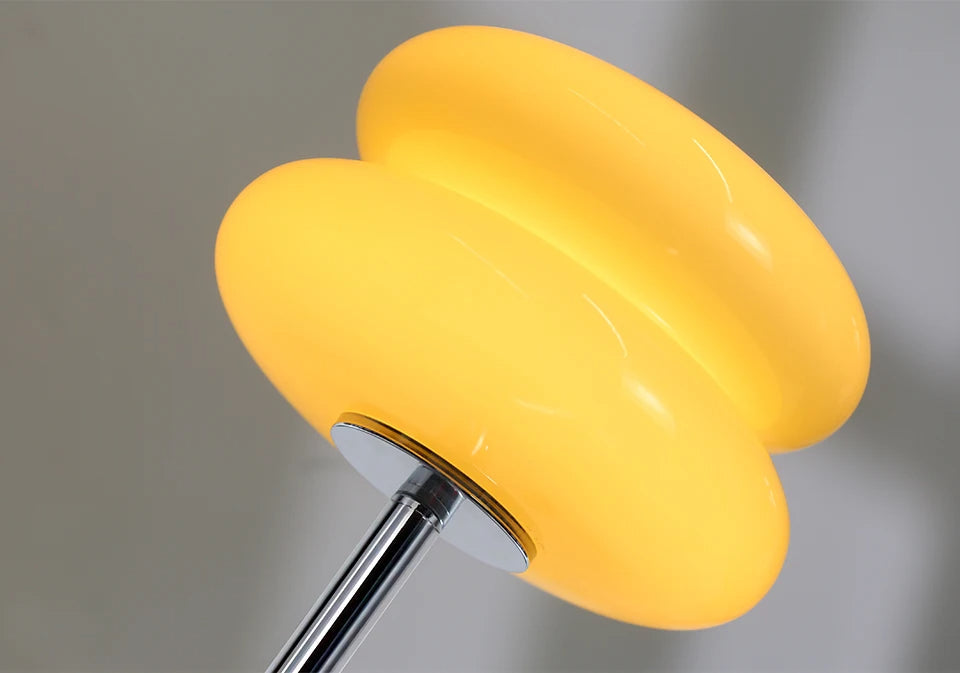 Vintage Italiensk Bauhaus Bordslampa – Stilren LED